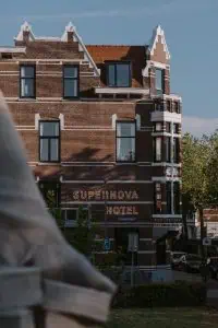 Supernova Hotel