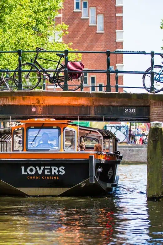 Amsterdam: Semi-Open Canal Boat Cruise